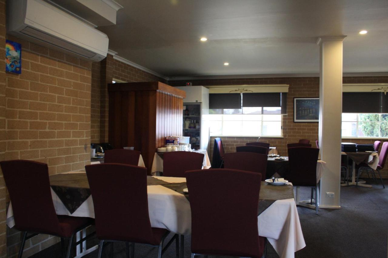 Grand Manor Motor Inn Queanbeyan Exterior foto